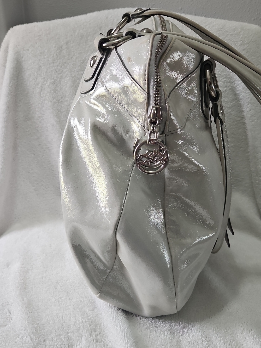 Coach Poppy Vintage Tote Silver Metallic Leather. - Picture 3 of 11